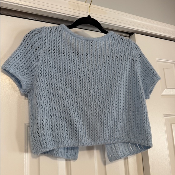 SNOW DAY SALE ❄️ Divided Crochet Cropped Cardigan - Picture 4 of 4